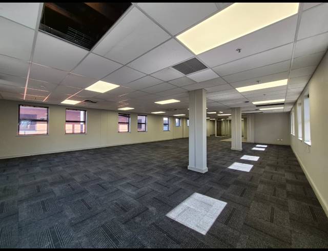 306M² OFFICE TO LET IN WAVERLEY
